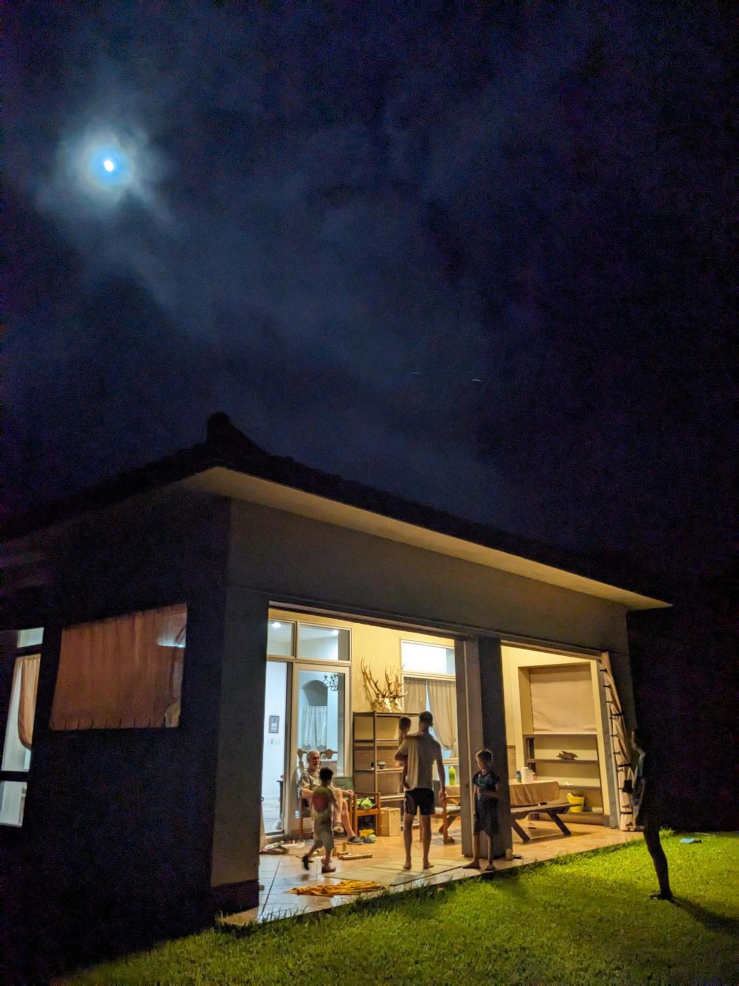 Tsundara Beach Retreat Ishigaki  Екстериор снимка