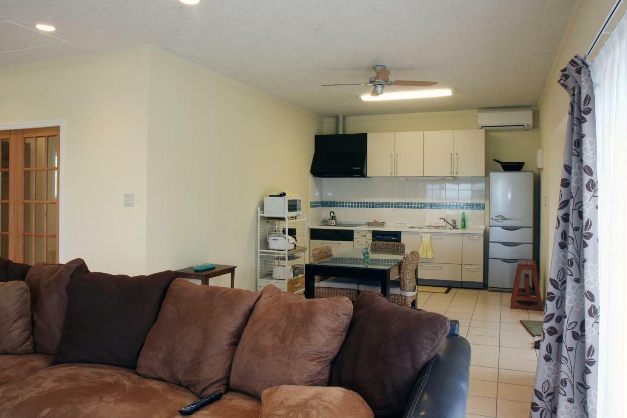 Tsundara Beach Retreat Ishigaki  Екстериор снимка